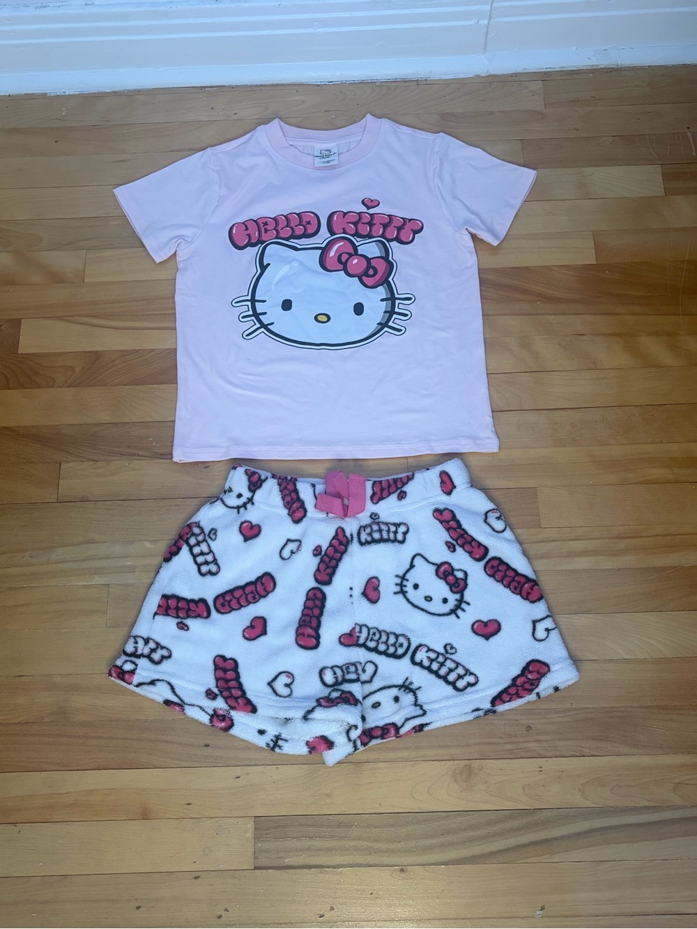 Hello Kitty Kids Pink Short Sleeve Pajama Set
